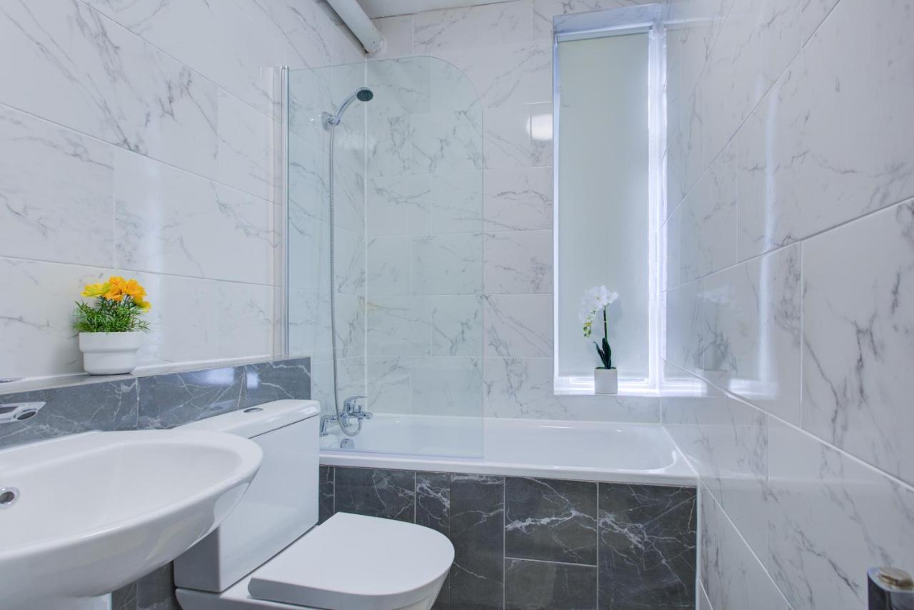 Oxford Street - Mayfair, Central London Budget Apartment Exterior photo